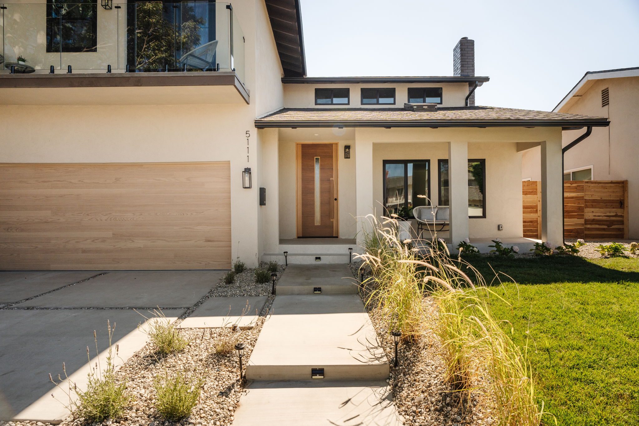 Front exterior of 5111 Randall St in Del Rey, Los Angeles (4)